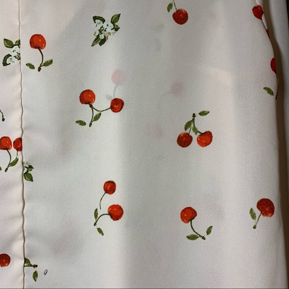 Cherry Blouse - Picture 4 of 4